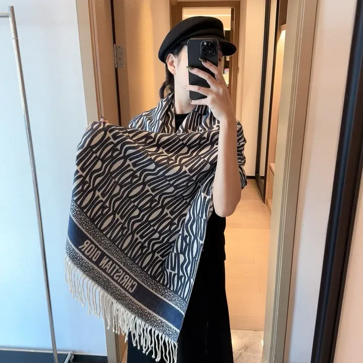 スーパーコピー ディオール マフラー