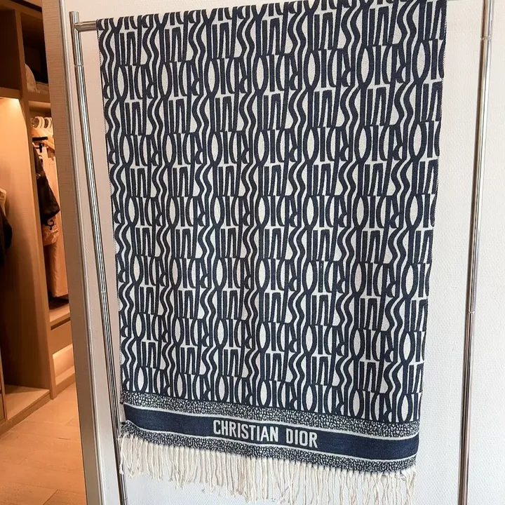 スーパーコピー ディオール マフラー