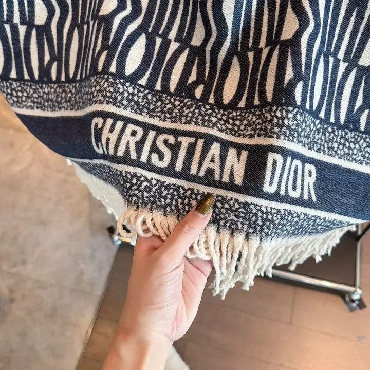 スーパーコピー ディオール マフラー