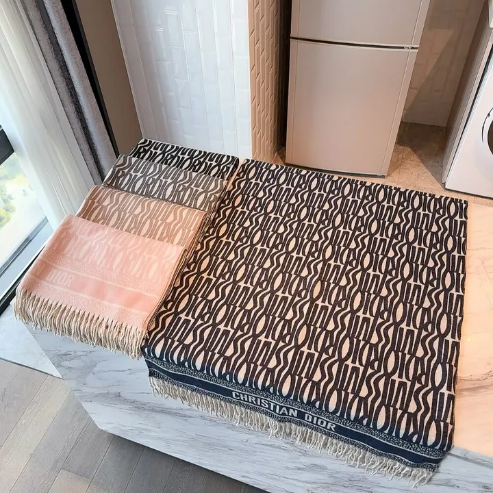 スーパーコピー ディオール マフラー