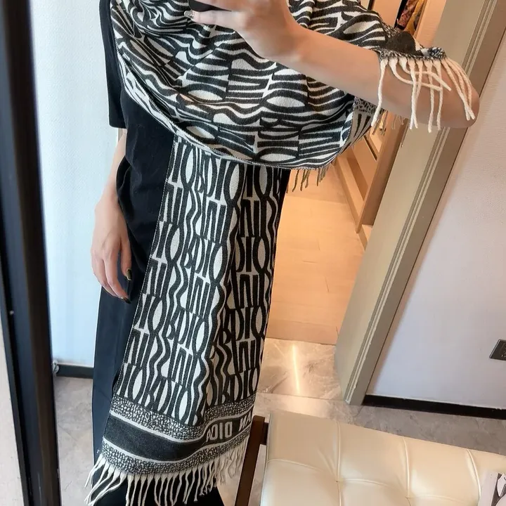 スーパーコピー ディオール マフラー