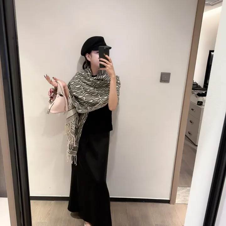 スーパーコピー ディオール マフラー