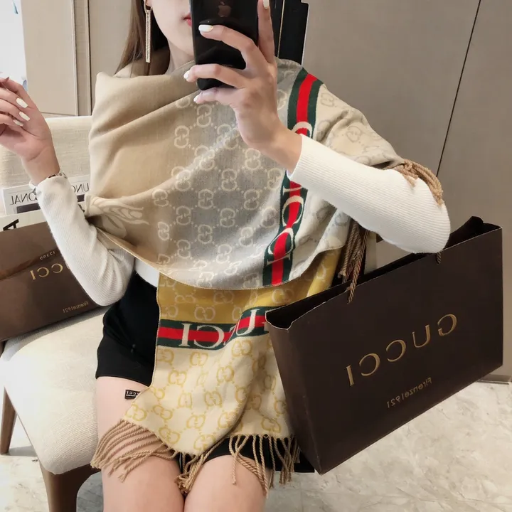 スーパーコピー グッチ マフラー