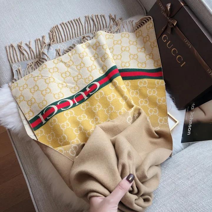 スーパーコピー グッチ マフラー