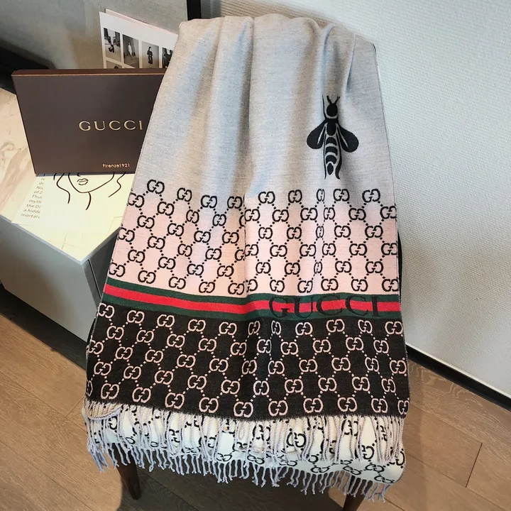スーパーコピー グッチ マフラー