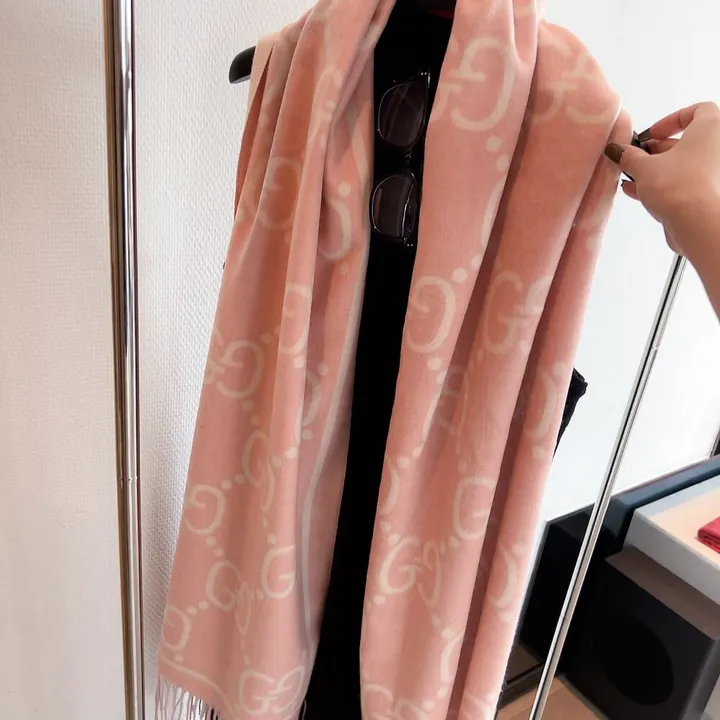 スーパーコピー グッチ マフラー