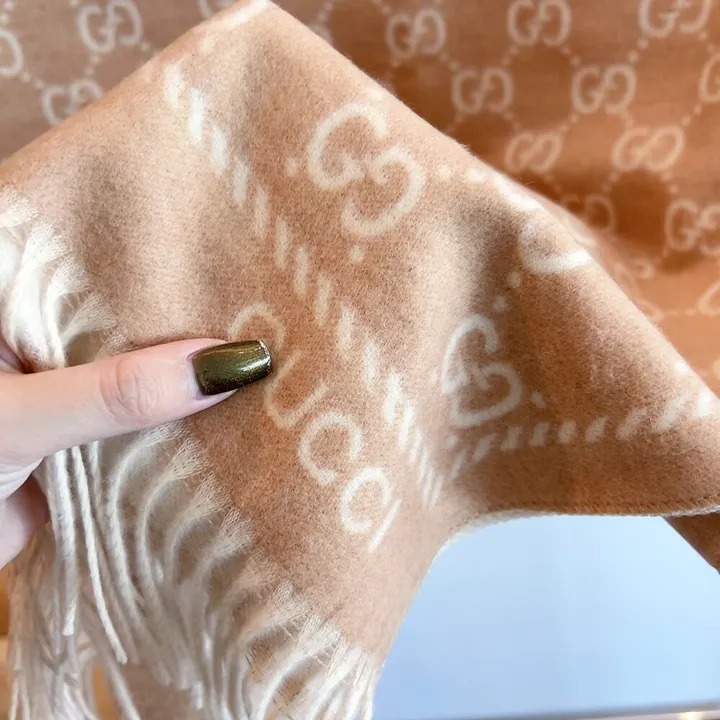 スーパーコピー グッチ マフラー