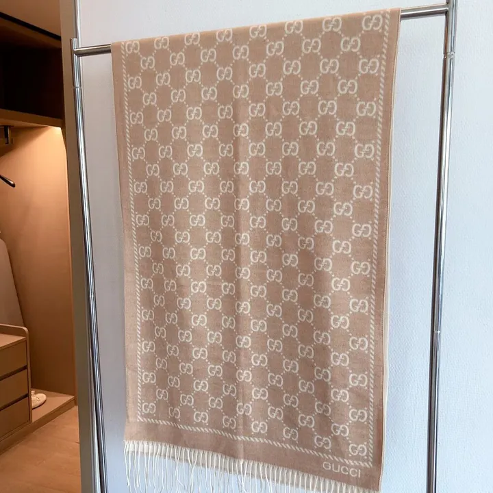 スーパーコピー グッチ マフラー