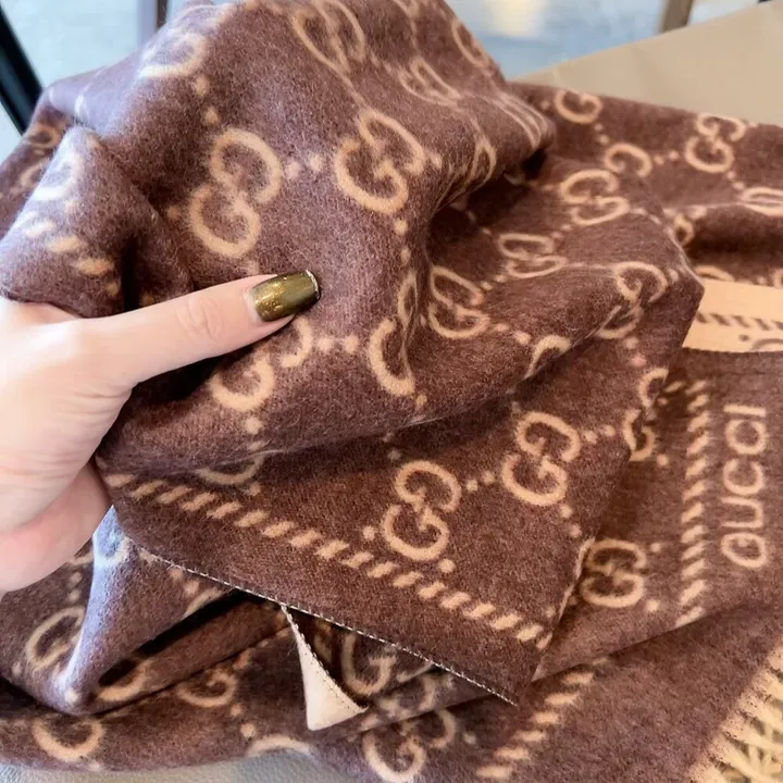 スーパーコピー グッチ マフラー