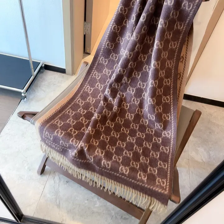 スーパーコピー グッチ マフラー