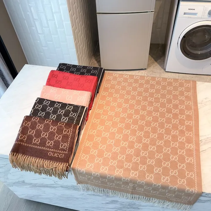 スーパーコピー グッチ マフラー