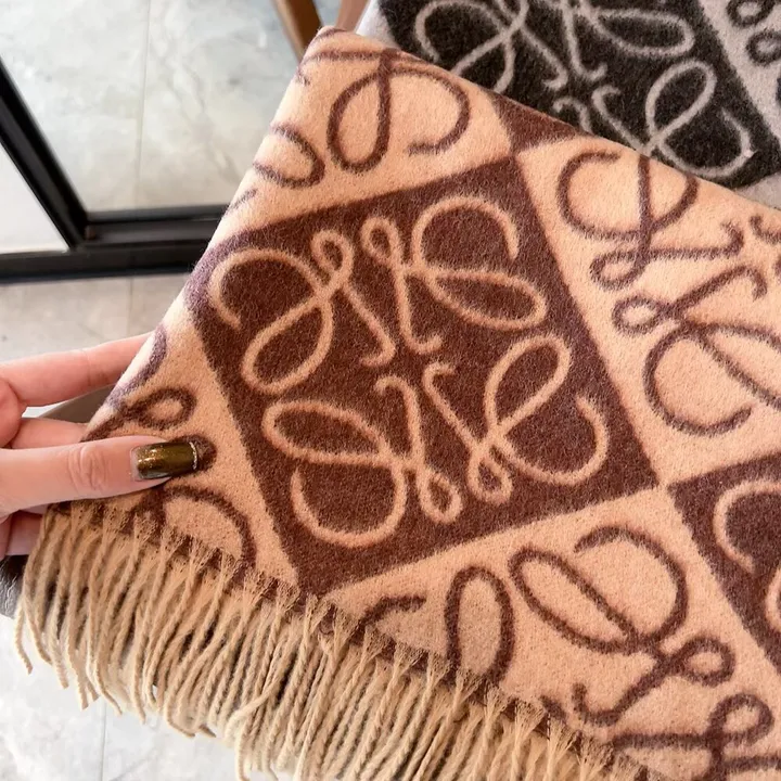 スーパーコピー ロエベ マフラー