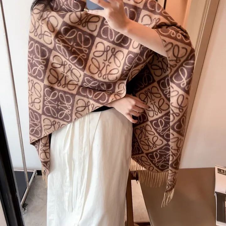 スーパーコピー ロエベ マフラー