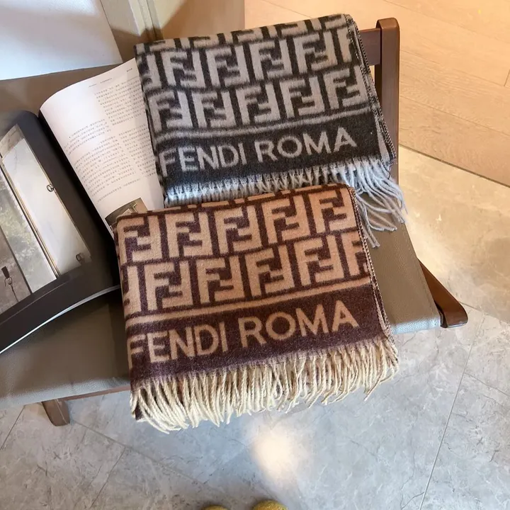 スーパーコピー フェンディ マフラー