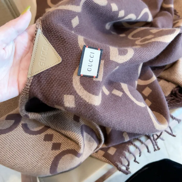 スーパーコピー グッチ マフラー