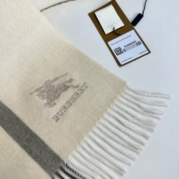 スーパーコピー バーバリー ス マフラー