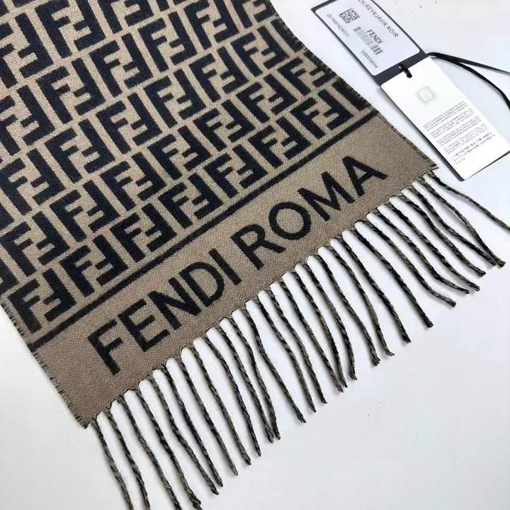 スーパーコピー フェンディ マフラー