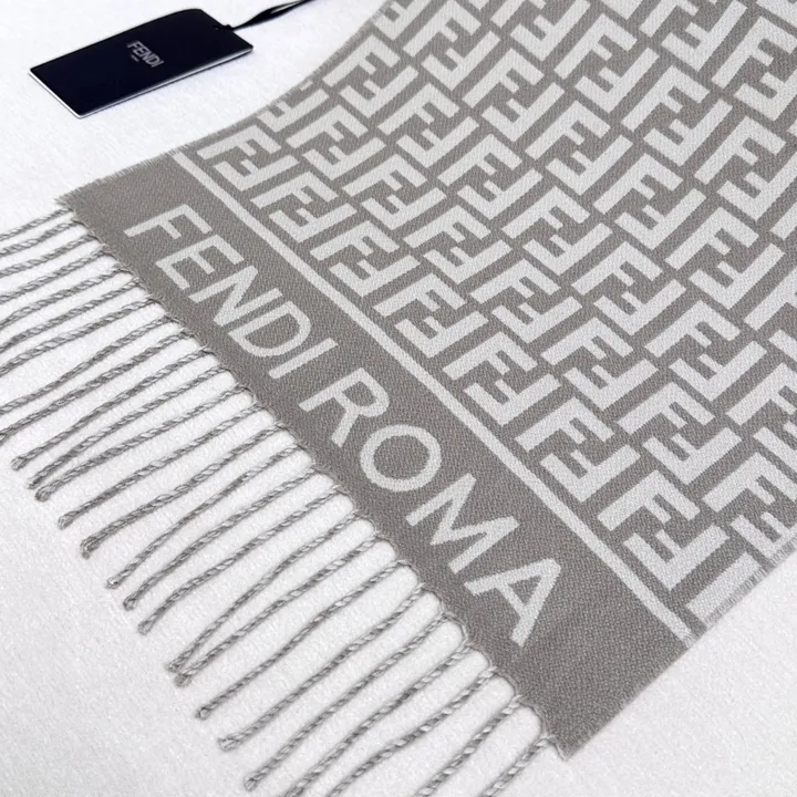 スーパーコピー フェンディ マフラー