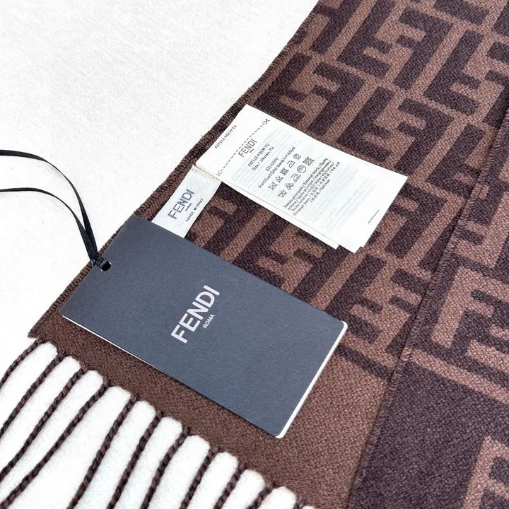 スーパーコピー フェンディ マフラー