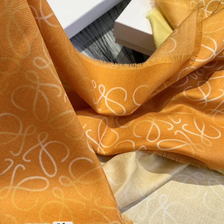 スーパーコピー ロエベ マフラー