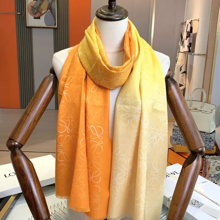 スーパーコピー ロエベ マフラー