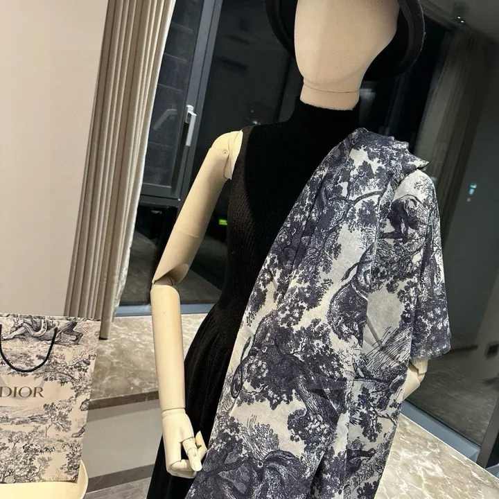 スーパーコピー ディオール マフラー