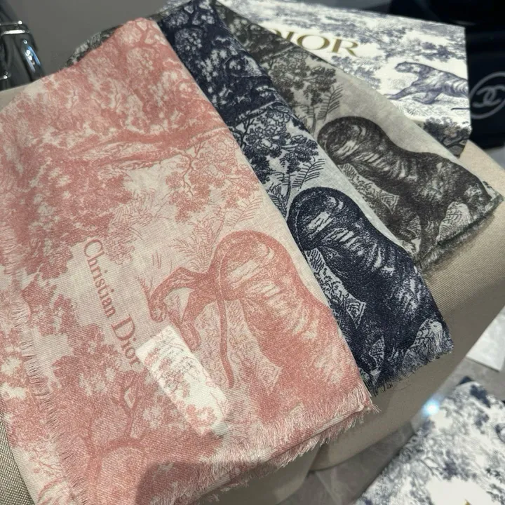 スーパーコピー ディオール マフラー