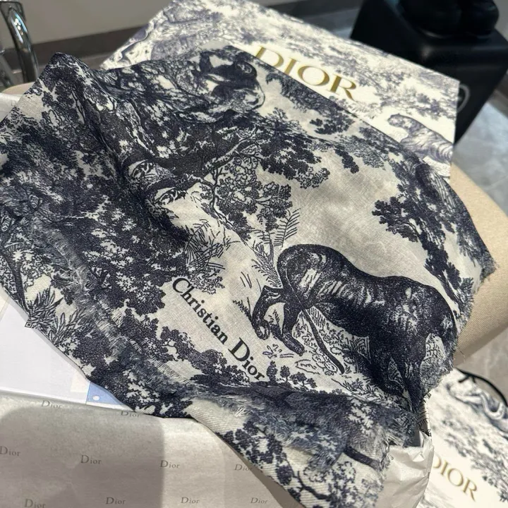 スーパーコピー ディオール マフラー