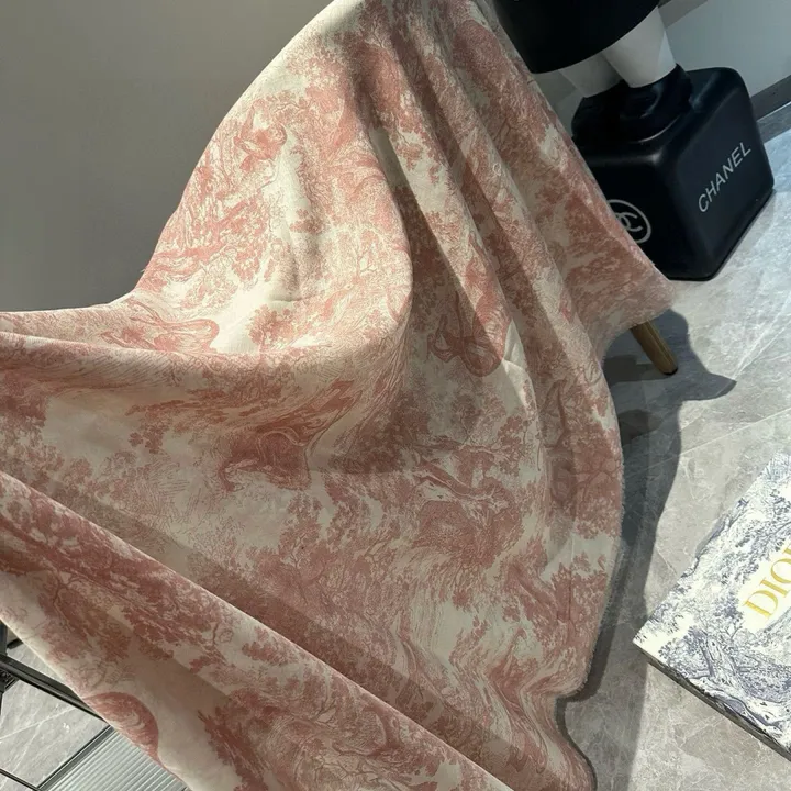 スーパーコピー ディオール マフラー