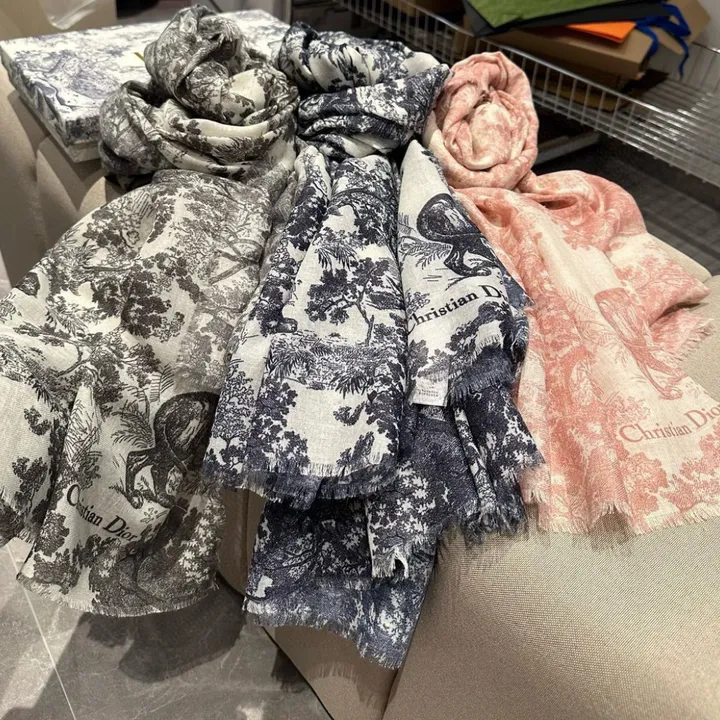 スーパーコピー ディオール マフラー