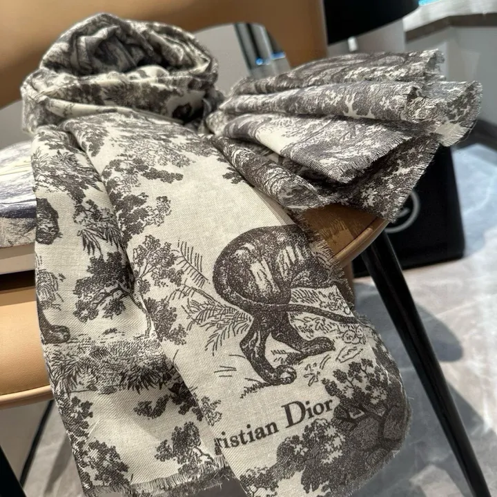 スーパーコピー ディオール マフラー