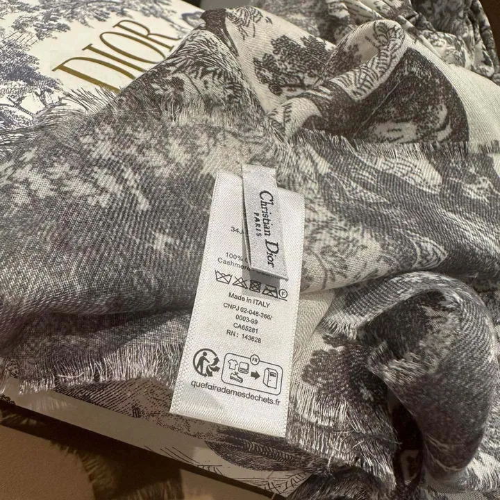 スーパーコピー ディオール マフラー