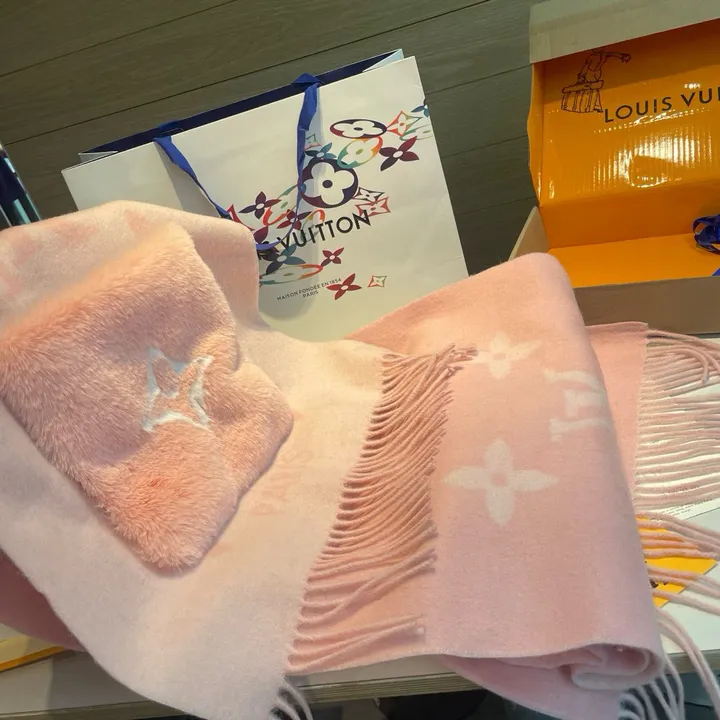 スーパーコピー ルイヴィトン マフラー