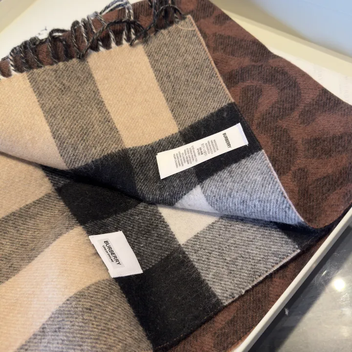 スーパーコピー バーバリー ス マフラー