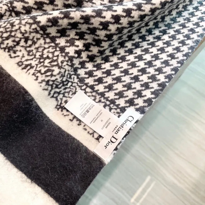 スーパーコピー ディオール マフラー