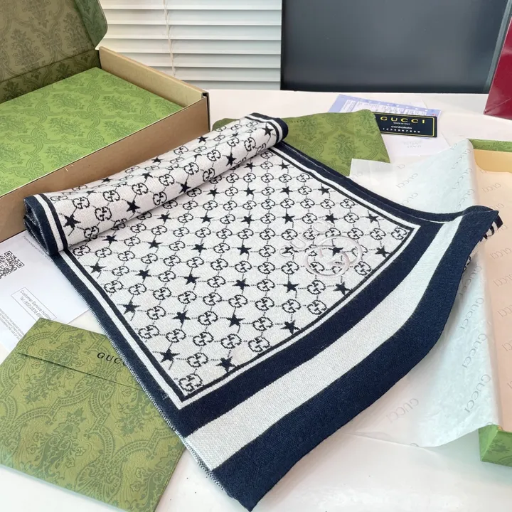 スーパーコピー グッチ マフラー