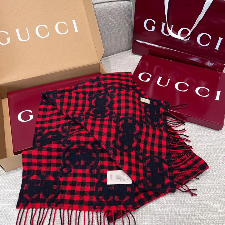 スーパーコピー グッチ マフラー