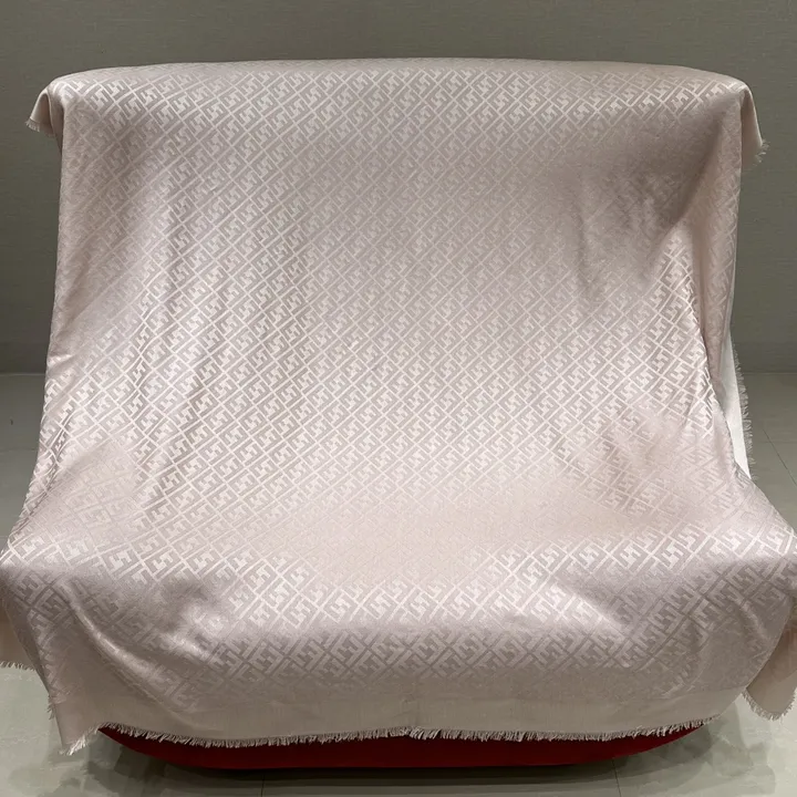 スーパーコピー フェンディ マフラー