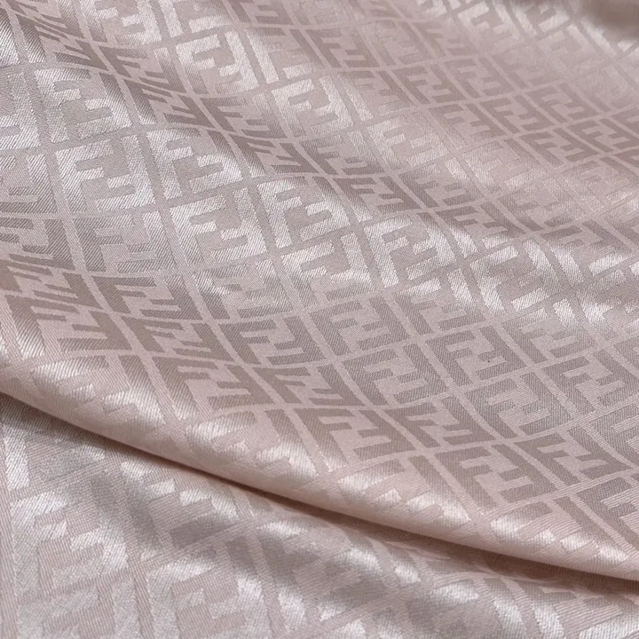 スーパーコピー フェンディ マフラー