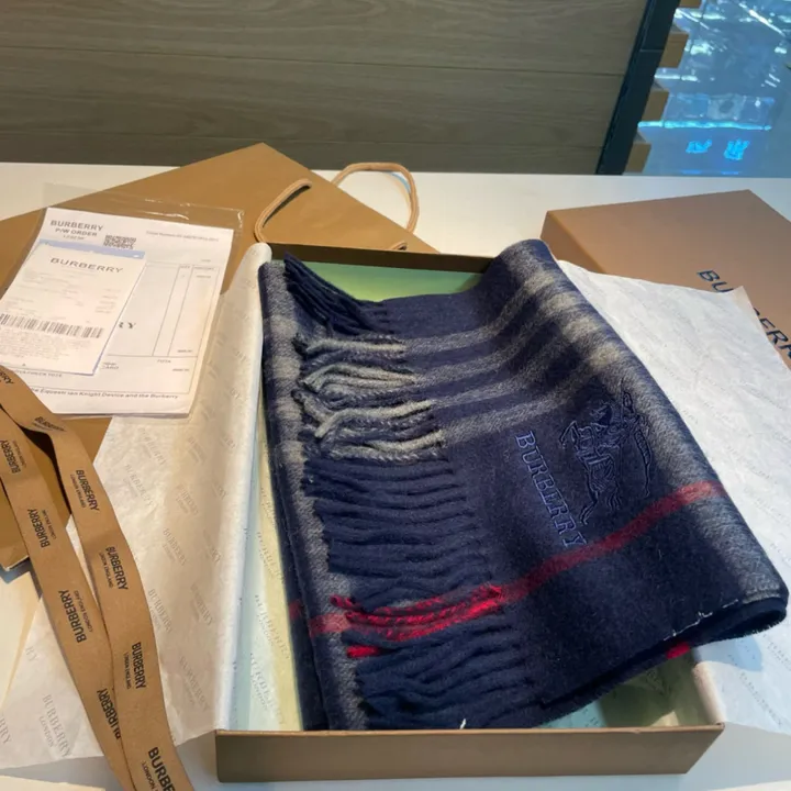 スーパーコピー バーバリー ス マフラー