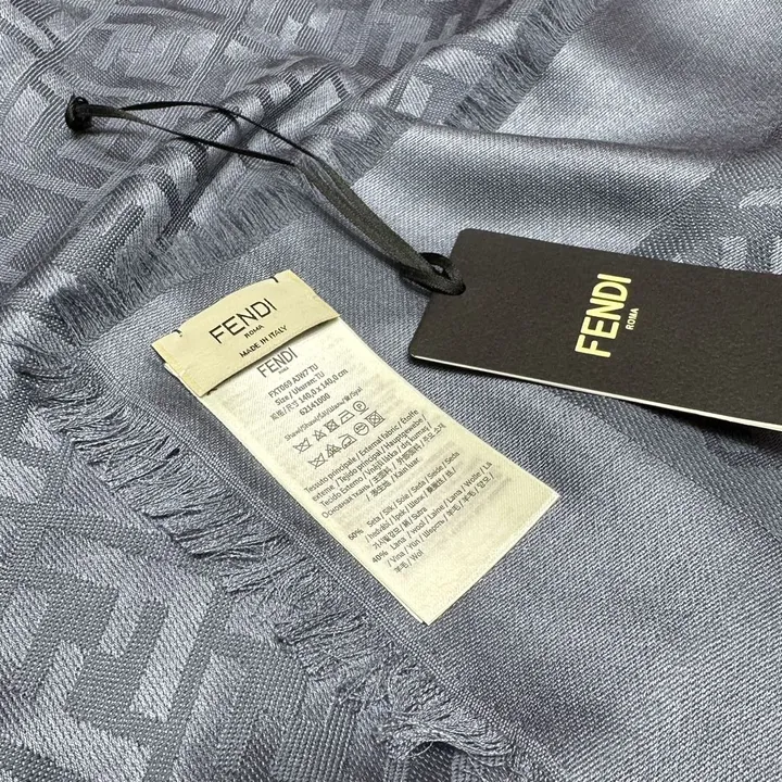 スーパーコピー フェンディ マフラー