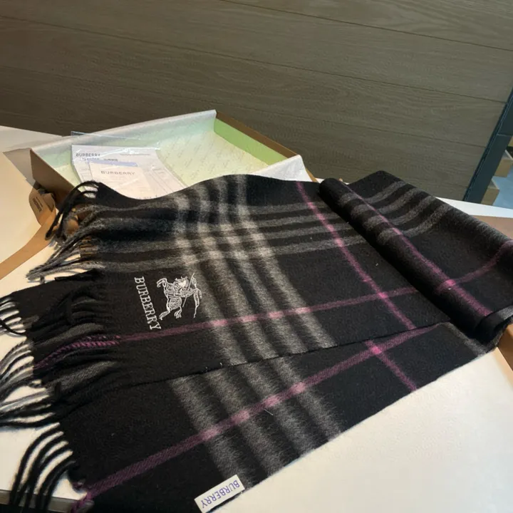 スーパーコピー バーバリー ス マフラー