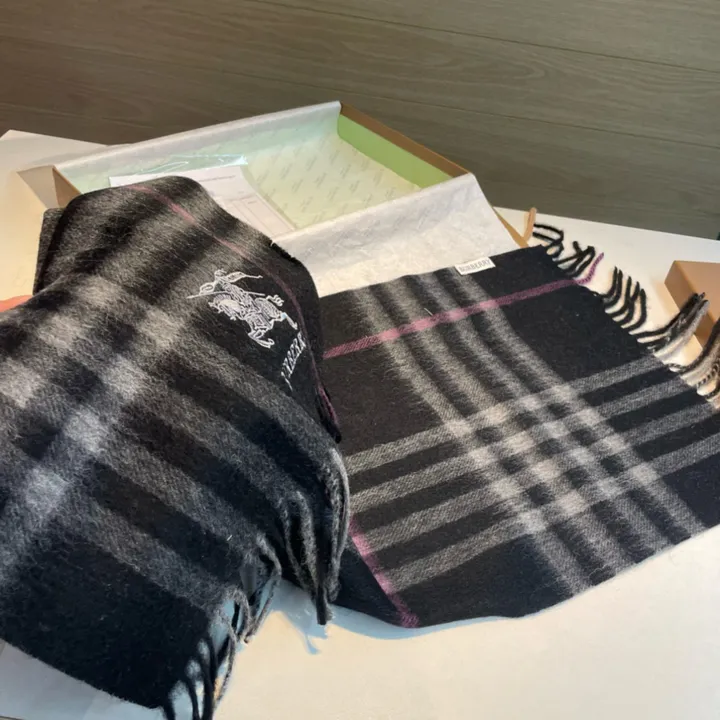 スーパーコピー バーバリー ス マフラー