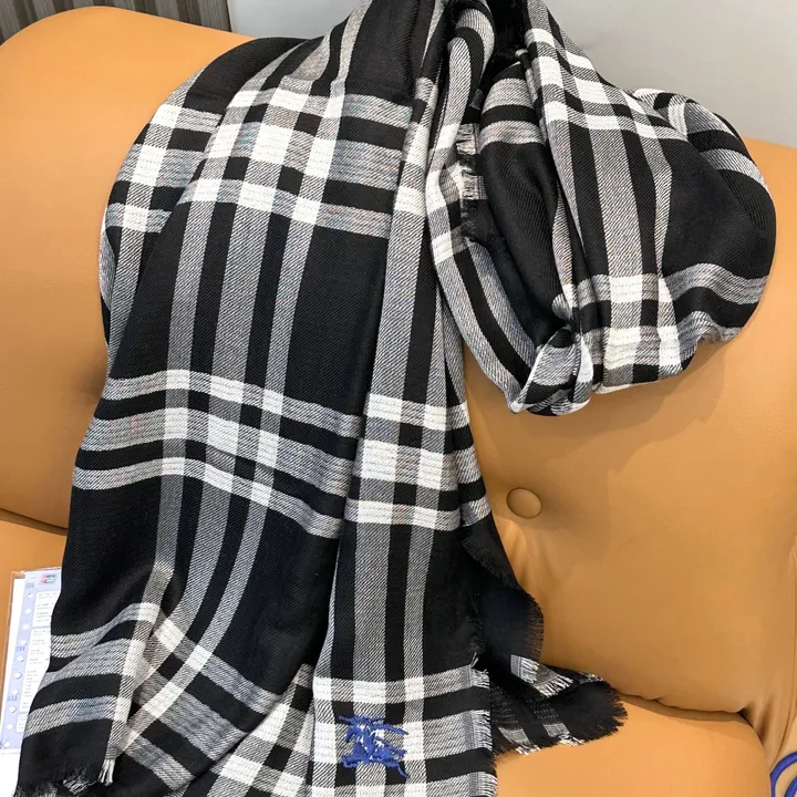 スーパーコピー バーバリー ス マフラー