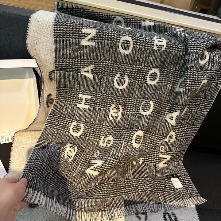 スーパーコピー シャネル マフラー