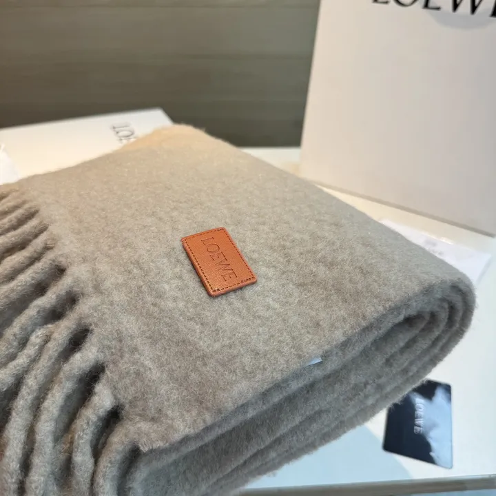 スーパーコピー ロエベ マフラー