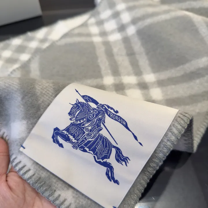 スーパーコピー バーバリー ス マフラー