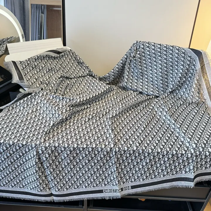 スーパーコピー ディオール マフラー