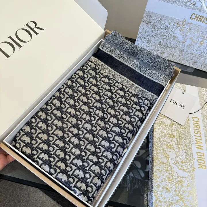 スーパーコピー ディオール マフラー