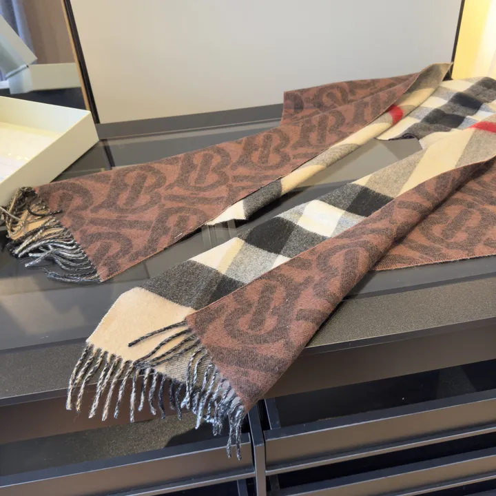 スーパーコピー バーバリー ス マフラー